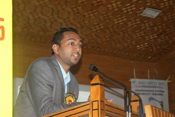 Dr. Ketan Bhatikar (P.T.) addressing Kashcon, 2015, Srinagar