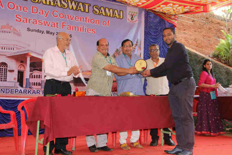 Won the tittle ” Master Saraswat Ponda 2016 “. Receiving award at the hands of Mr Sandeep Khandeparkar !